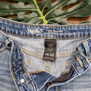 Mossimo Supply Co. Shorts - Jean Shorts Mossimo Supply Co. Shorts - Jean Shorts